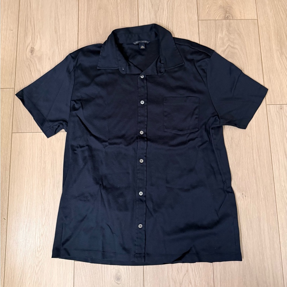 Banana Republic Men's Navy Short Sleeve Shirt
